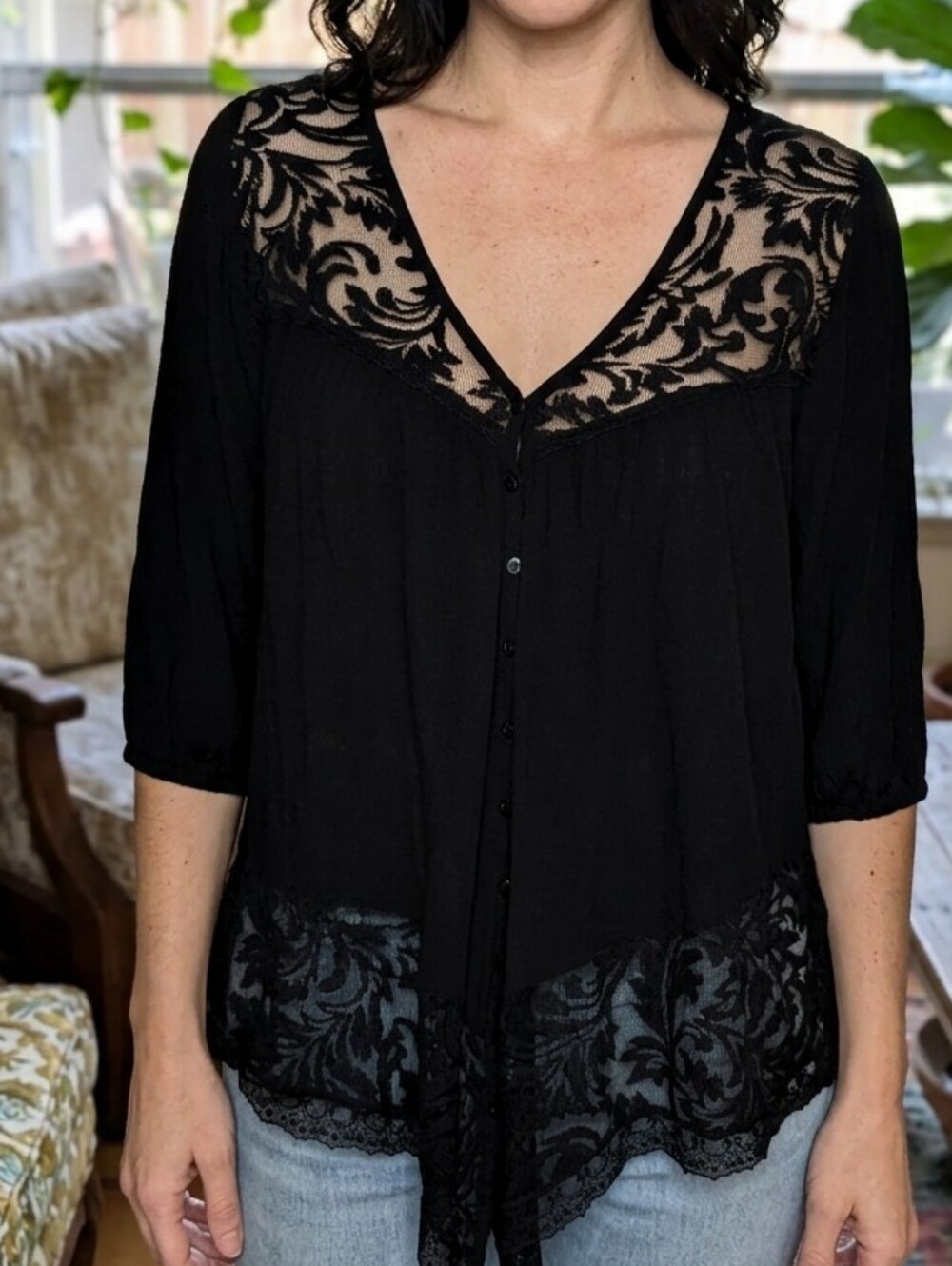 Karen Kane Black Top With Lace Detailing.